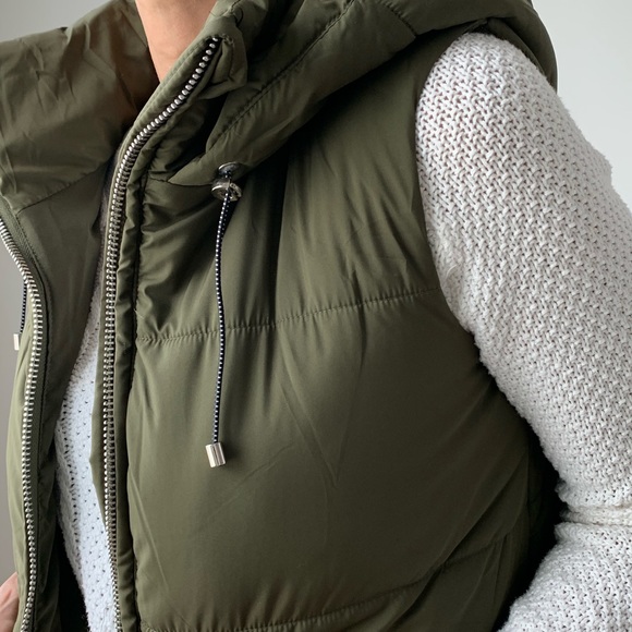 CHICBOMB Jackets & Blazers - LAST 1 ! High Quality Women’s Puffer Down Vest